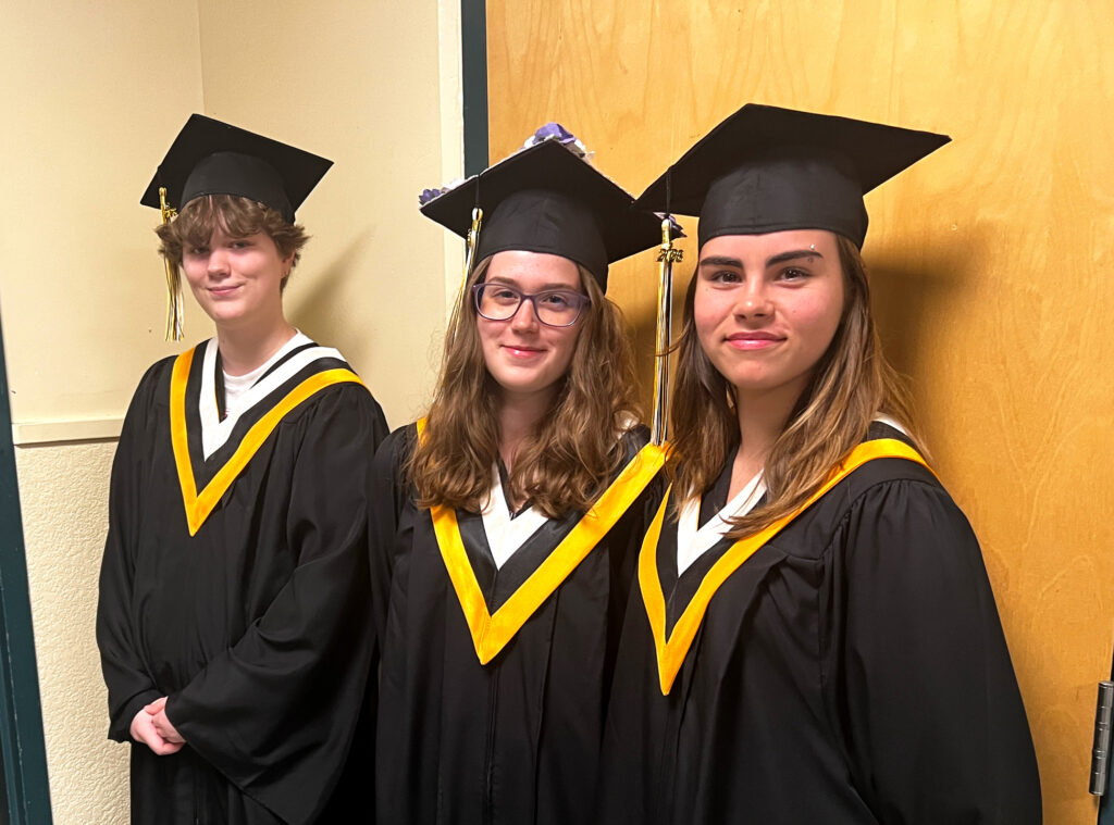 Cedar grads before their ceremony